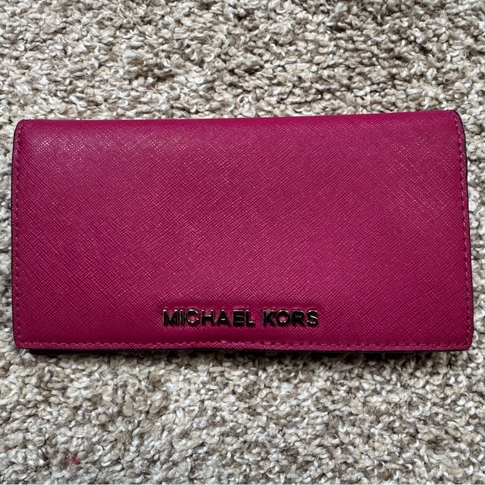 Michael Kors Pink Wallet
